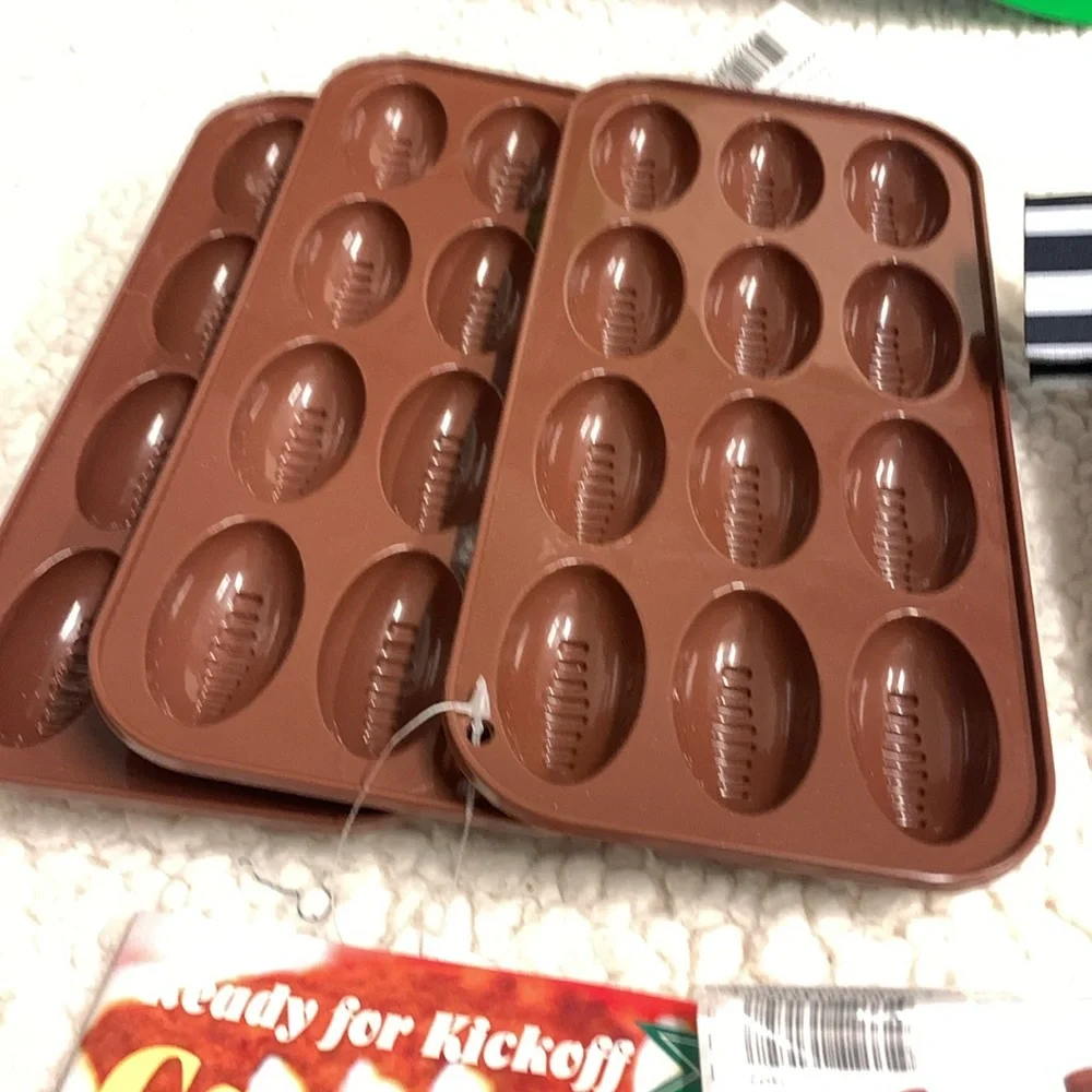 Football Party 20 Pc Set NEW Football ice Trays Coasters Straws Cups Tray & more